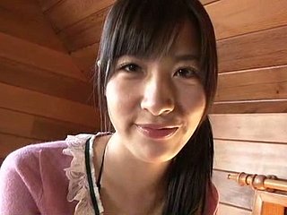 Ehrfürchtig Pamper in Strumpfhosen Marina Yamasaki ist stolz auf ihre Brüste