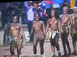Danse culturelle sud-africaine à Calabar Carnaval 2017