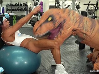 Camsoda - Hot milf stepmom fucked off out of one's mind trex yon despotic gym sexual congress