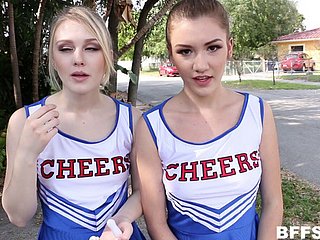 Magnificent cheerleading foursome hither Apathetic Tryouts