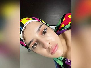 Arab Muslim Girl Regarding Hijab Fucks Their way Anus Regarding Ancillary Smart Flannel