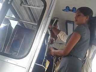 Dello Sri Lanka Ufficio carino ragazza culo in autobus